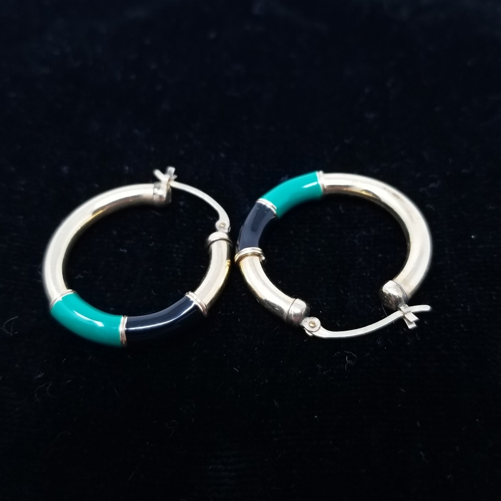 Vintage Krementz 14k Green & Black Enamel Earrings - Picture 4 of 6